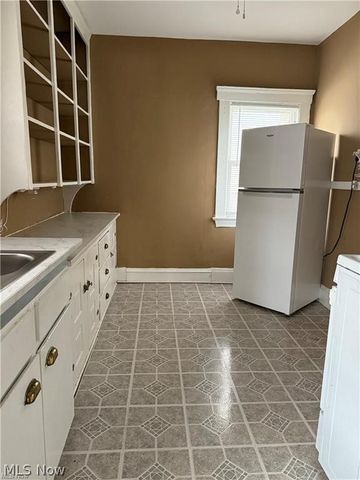 1321 W 110th Street, Cleveland, OH 44102