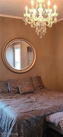 1321 W 110th Street, Cleveland, OH 44102