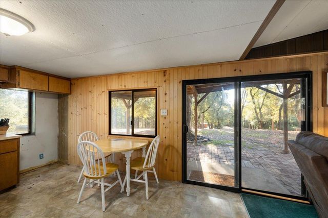 870 Swanson Ln, Colfax, CA 95713