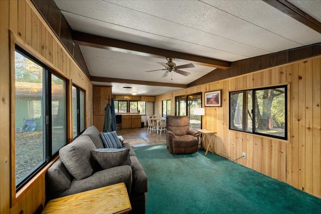 870 Swanson Ln, Colfax, CA 95713