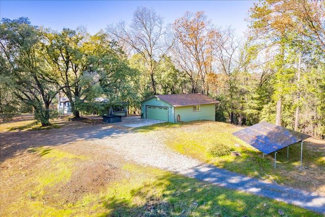 870 Swanson Ln, Colfax, CA 95713