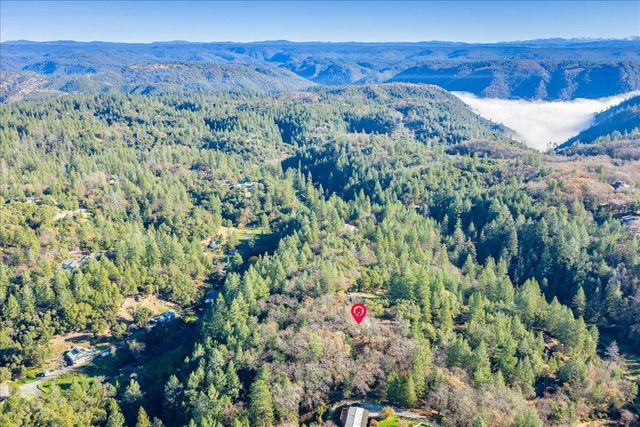 870 Swanson Ln, Colfax, CA 95713