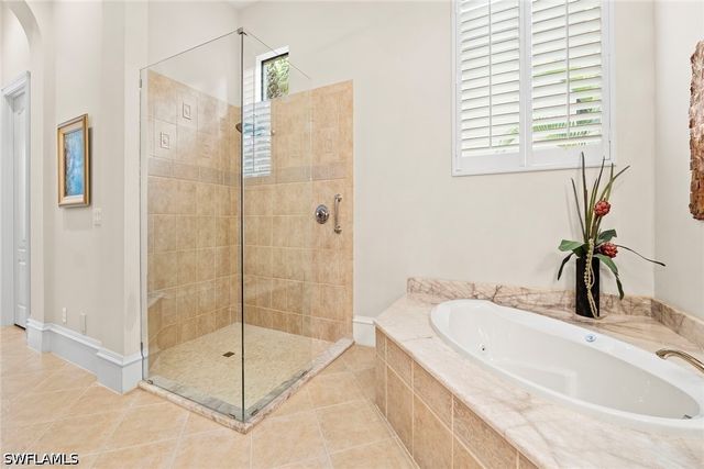 18071 Lagos WAY, Naples, FL 34110