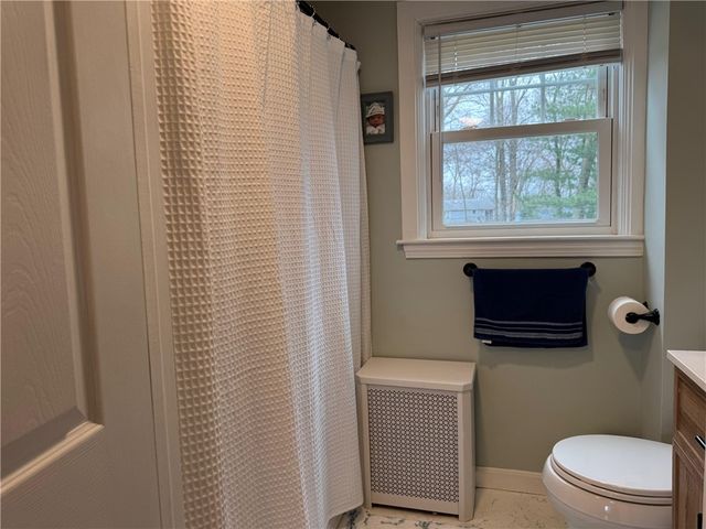 516 Church Avenue, Warwick, RI 02889