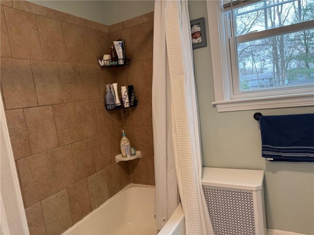 516 Church Avenue, Warwick, RI 02889