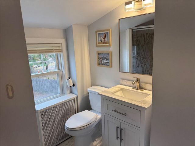 516 Church Avenue, Warwick, RI 02889