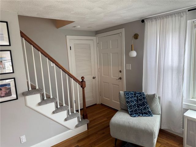 516 Church Avenue, Warwick, RI 02889