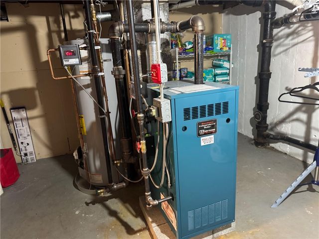 516 Church Avenue, Warwick, RI 02889