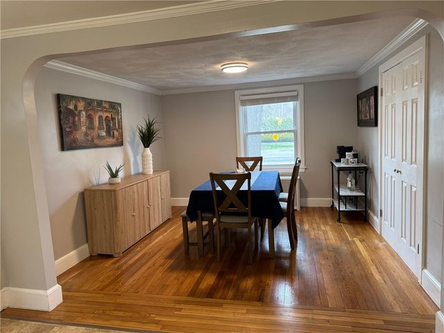 516 Church Avenue, Warwick, RI 02889