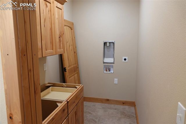 748 Pinewood Road, Florissant, CO 80816