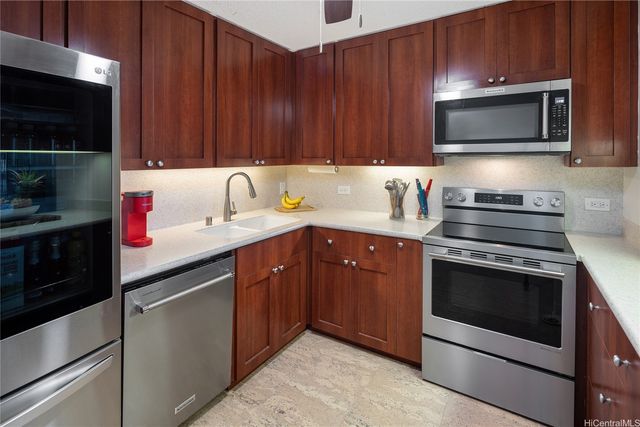 1860 Ala Moana Boulevard 904, Honolulu, HI 96815