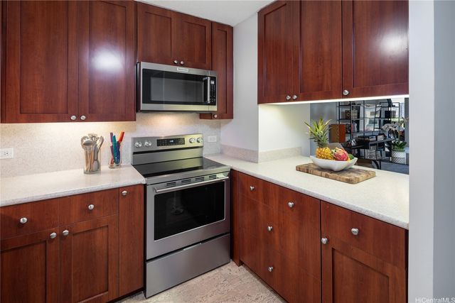 1860 Ala Moana Boulevard 904, Honolulu, HI 96815