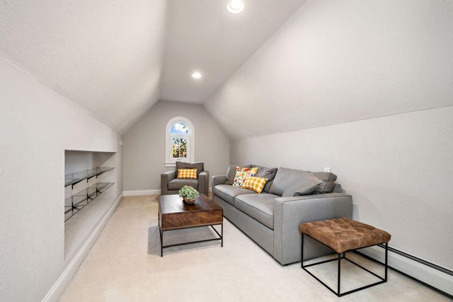 5240 Ewing Avenue S, Minneapolis, MN 55410