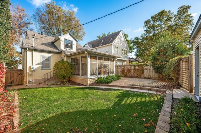 5240 Ewing Avenue S, Minneapolis, MN 55410