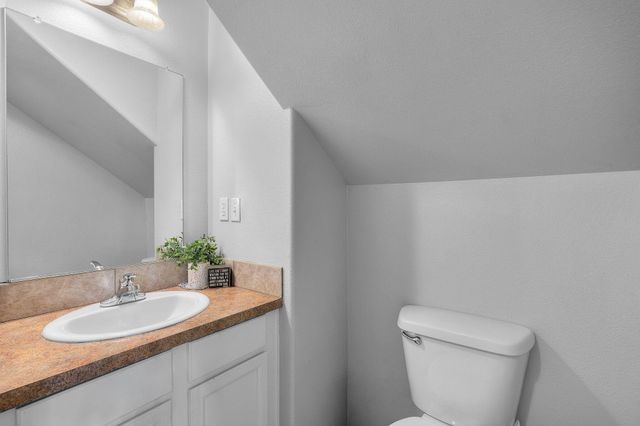 589 SE 10th Street, Madras, OR 97741