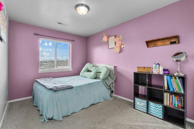 589 SE 10th Street, Madras, OR 97741