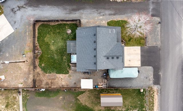 589 SE 10th Street, Madras, OR 97741