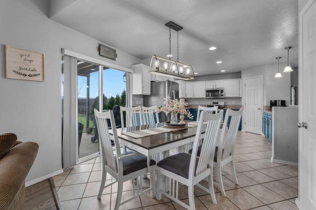 589 SE 10th Street, Madras, OR 97741