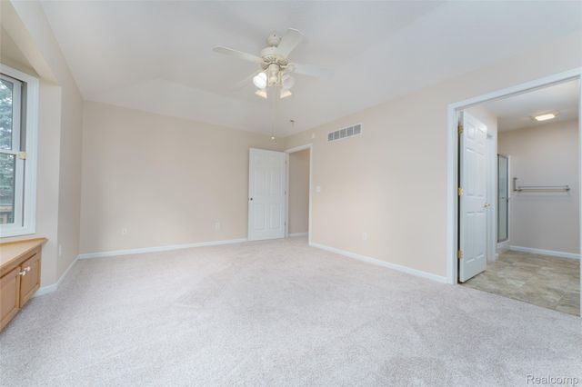 216 Canterbury Court, Linden, MI 48451