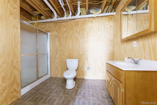 216 Canterbury Court, Linden, MI 48451