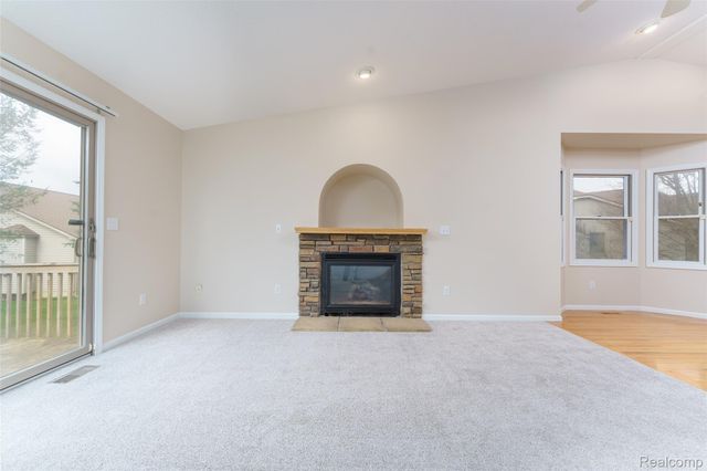 216 Canterbury Court, Linden, MI 48451