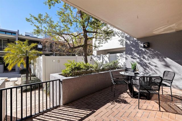 301 2ND STREET N 7, St Petersburg, FL 33701