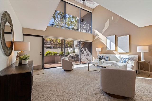 301 2ND STREET N 7, St Petersburg, FL 33701