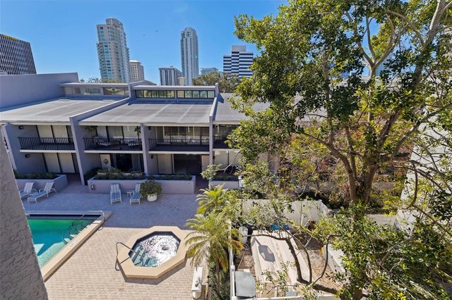 301 2ND STREET N 7, St Petersburg, FL 33701