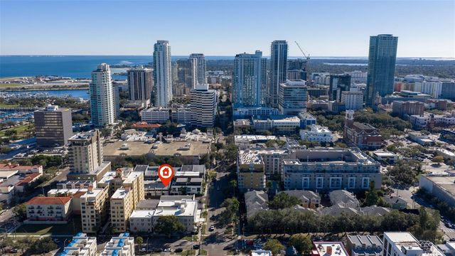 301 2ND STREET N 7, St Petersburg, FL 33701