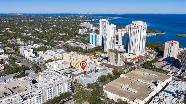 301 2ND STREET N 7, St Petersburg, FL 33701