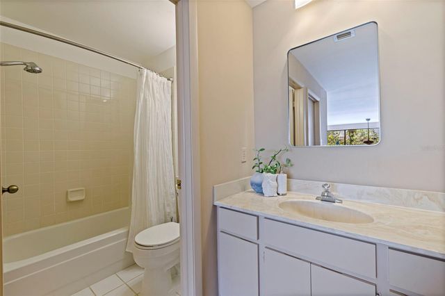 301 2ND STREET N 7, St Petersburg, FL 33701