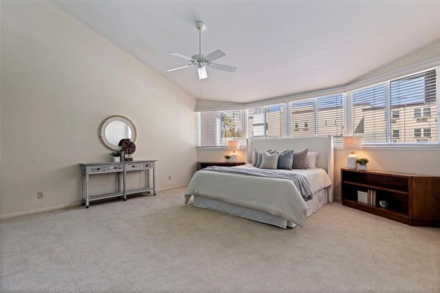 301 2ND STREET N 7, St Petersburg, FL 33701