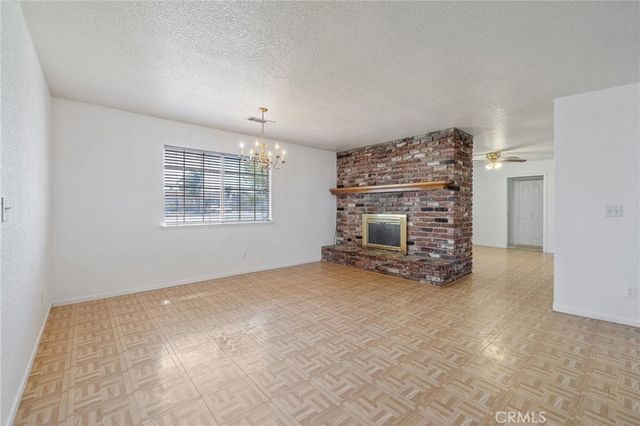 16808 W Palmer Avenue, Huron, CA 93234