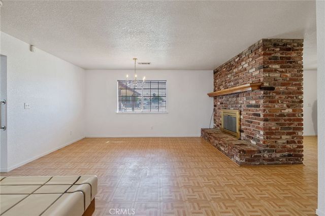 16808 W Palmer Avenue, Huron, CA 93234