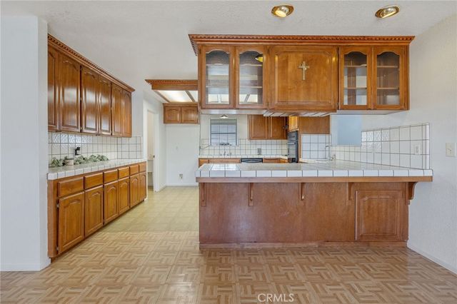 16808 W Palmer Avenue, Huron, CA 93234