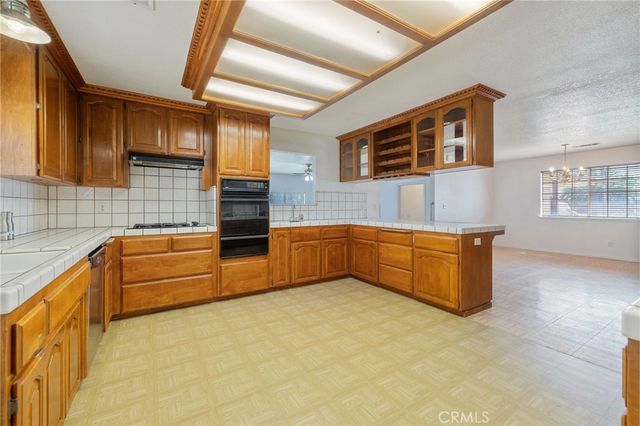 16808 W Palmer Avenue, Huron, CA 93234