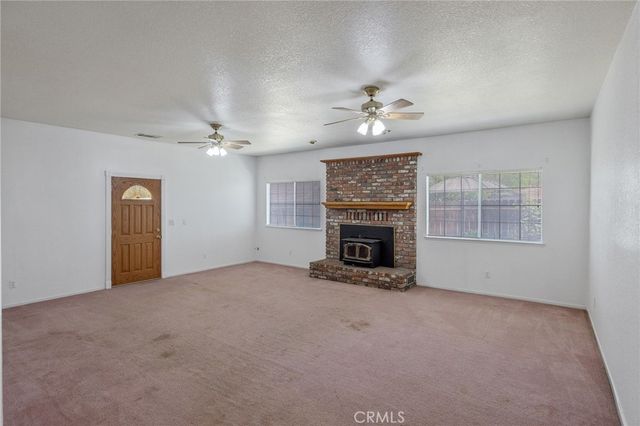 16808 W Palmer Avenue, Huron, CA 93234