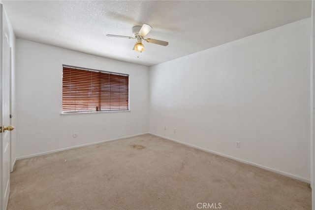 16808 W Palmer Avenue, Huron, CA 93234