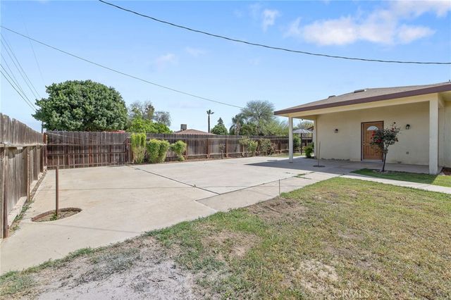 16808 W Palmer Avenue, Huron, CA 93234