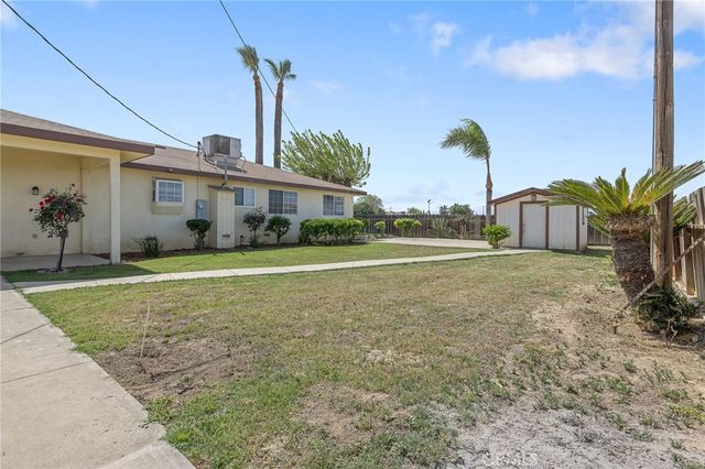 16808 W Palmer Avenue, Huron, CA 93234