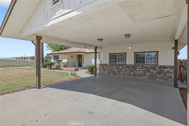 16808 W Palmer Avenue, Huron, CA 93234