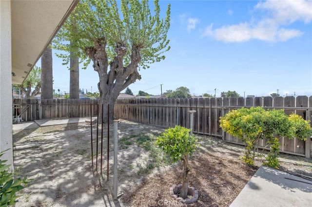 16808 W Palmer Avenue, Huron, CA 93234
