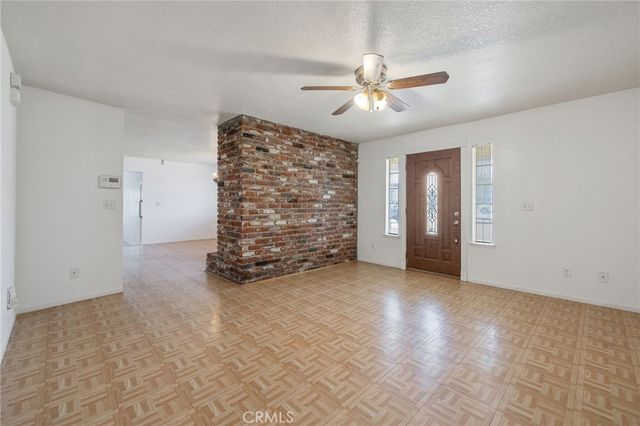 16808 W Palmer Avenue, Huron, CA 93234