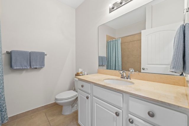 9387 Silent Oak Circle, West Palm Beach, FL 33411