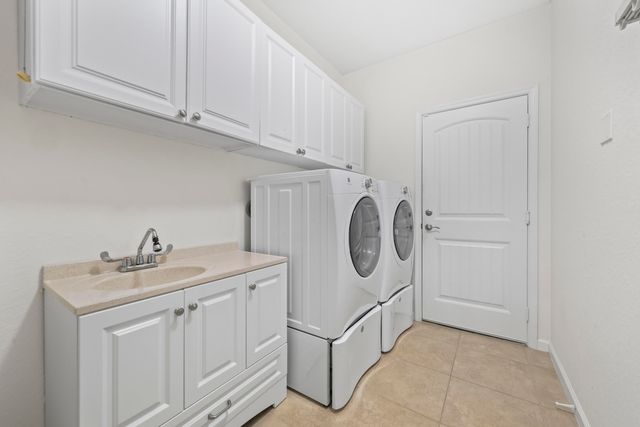 9387 Silent Oak Circle, West Palm Beach, FL 33411