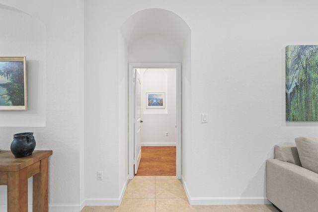 9387 Silent Oak Circle, West Palm Beach, FL 33411