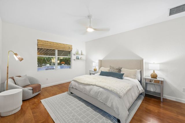 9387 Silent Oak Circle, West Palm Beach, FL 33411