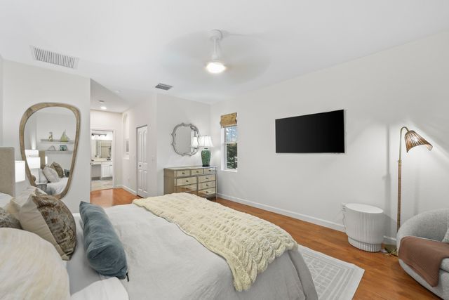 9387 Silent Oak Circle, West Palm Beach, FL 33411