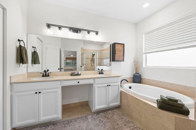 9387 Silent Oak Circle, West Palm Beach, FL 33411