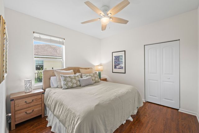 9387 Silent Oak Circle, West Palm Beach, FL 33411